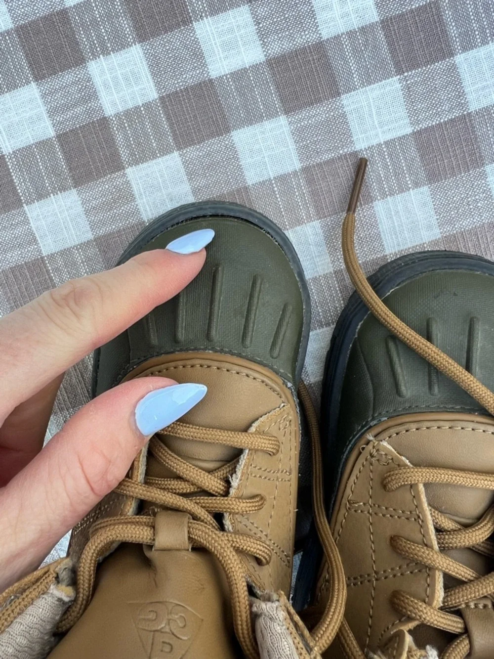 Nike Kids Olive Green and Brown Outdoor Boots